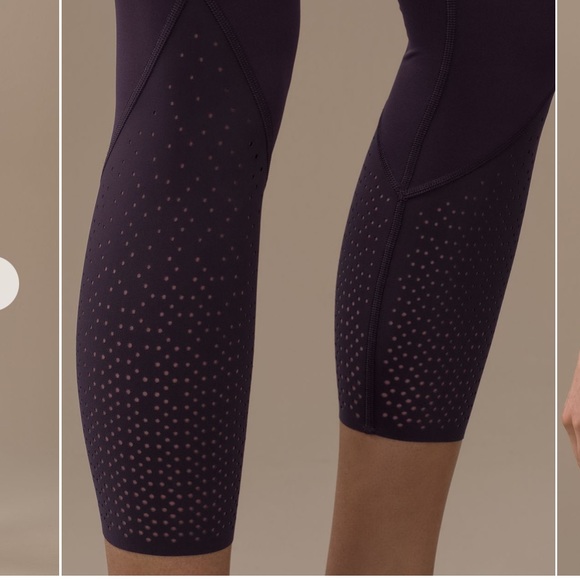 LuluLemon Anew Tight Black Currant 8 - Picture 2 of 9